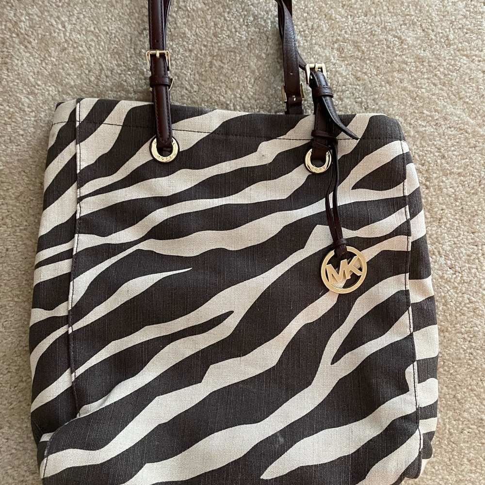 Michael Kors tote